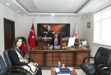Bir dizi ziyaret ve incelemelerde bulunmak üzere Beylikova İlçemize gelen Valimiz Sayın Hüseyin Aksoy, Beylikova Kaymakamlığını ziyaret etti.