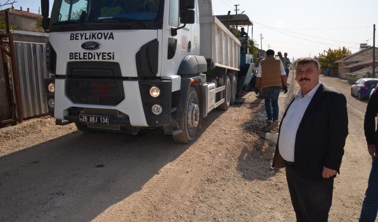Beylikova’nın Tüm Yolları Sıcak Asfalt Yapıldı.