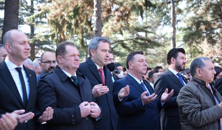 Çanakkale Zaferimizin 109. yılında Eskişehir Hava Şehitliği’nde düzenlenen anma törenine katıldık.