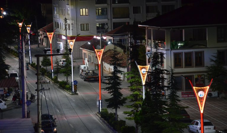Gelişen ve güzelleşen Beylikova’nın daha güzel görünmesi için çalışmalarımızı sürdürüyoruz.