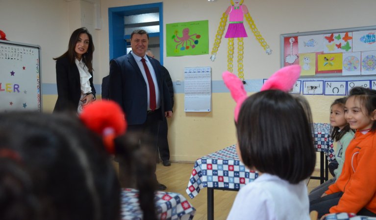 Değerli öğretmenlerimiz ve öğrencilerimize mutlu tatiller dilerim.