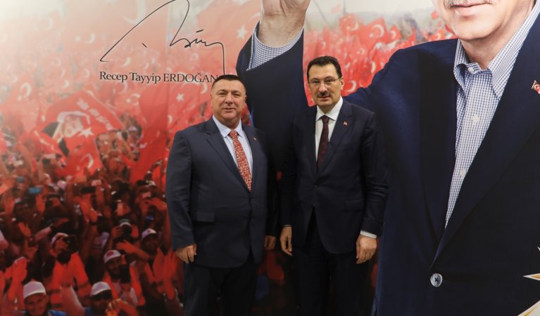 AK Parti Genel Başkan Yardımcımız, Seçim İşleri Başkanımız Sayın Ali İhsan Yavuz’u makamında ziyaret ettik.