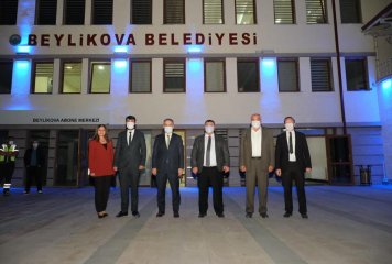 Beylikova Belediyemiz ile Bursa Büyükşehir Belediyesi kardeş belediye oldu.
