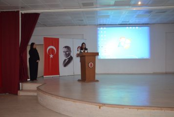Eskişehir Valisi Hüseyin Aksoy’un eşi Hülya Aksoy önderliğinde, “Kadın Sağlığı Eğitim Projesi” başlatıldı. Projenin tanıtım toplantısı büyük ilgi gördü.