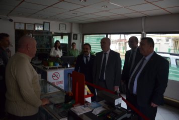 MHP Eskişehir İl Başkanı İsmail Candemir, Belediye Başkanımız Özkan Alp ile beraber esnaf ve vatandaşlarla buluştular.
