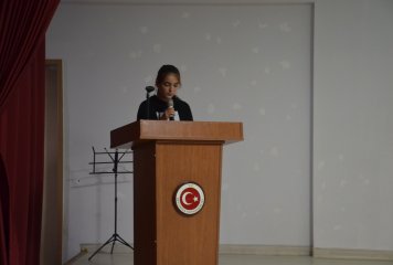 Büyük Önder Gazi Mustafa Kemal Atatürk’ün ebediyete intikalinin 85. yıl dönümü münasebetiyle ilk olarak Cumhuriyet Meydanında "Çelenk Sunma Töreni" yapıldı.
