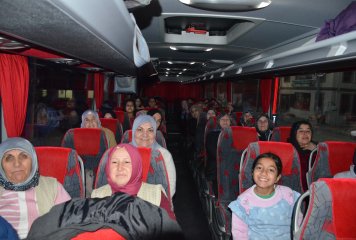 Beylikova Belediyesinin kadınlara özel düzenlediği Kapadokya gezisinin #3 hafta birinci tur otobüslerimiz belediyemiz önünden hareket etti.