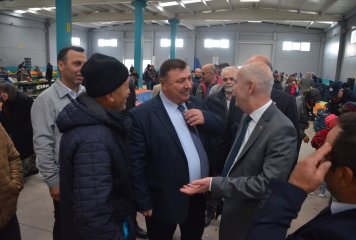 MHP Eskişehir İl Başkanı İsmail Candemir, Belediye Başkanımız Özkan Alp ile beraber esnaf ve vatandaşlarla buluştular.