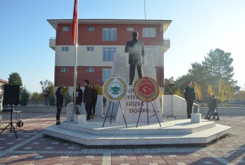 Cumhuriyetimizin Kurucusu Büyük Önder Mustafa Kemal ATATÜRK ölümünün 81. Yıl Dönümünde Beylikovamızda Anıldı.