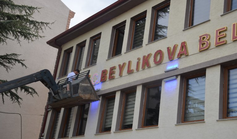 Beylikova Belediyesi Tabelasına 'T.C.' İbaresi Eklendi