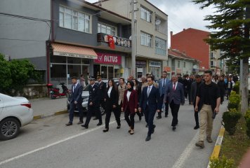 Beylikova'da 19 Mayıs Atatürk'ü Anma ve Gençlik ve Spor Bayramı Coşkuyla Kutlandı.