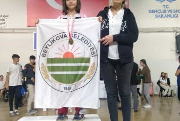 Beylikova’daki spor tesisleri meyvelerini veriyor.