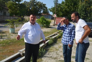 Sultaniye, Rahmiye, Doğanoğlu, Aşağıdudaş ve Yukarıdudaş beş mahallemizde kilitli parke taşı ve çevre düzenleme çalışmalarımız devam diyor..