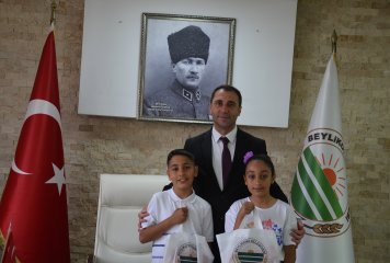 23 Nisan´da Koltuk Havin ve Adar Başkan´ın
