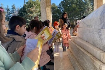 Beylikova’da, Yunus Emre’nin hoşgörülü çocukları nesilden nesille her yerde gezileri düzenleniyor.