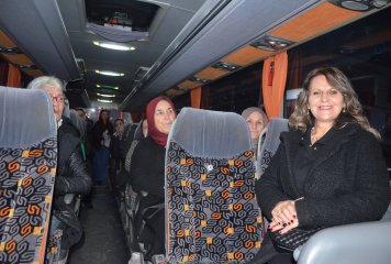 Beylikova Belediyesinin kadınlara özel düzenlediği Kapadokya gezisinin ikinci hafta birinci tur otobüslerimiz belediyemiz önünden hareket etti.